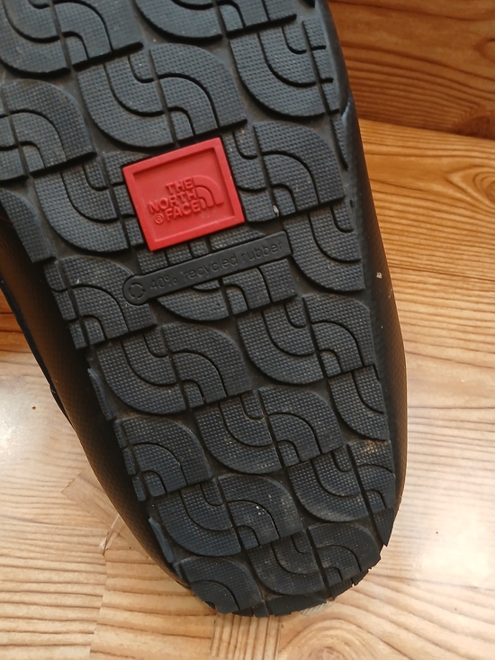 The North Face Quilted Insulated And Waterproof Men\'s Slip-On Loafer - Navy Blue main image 9